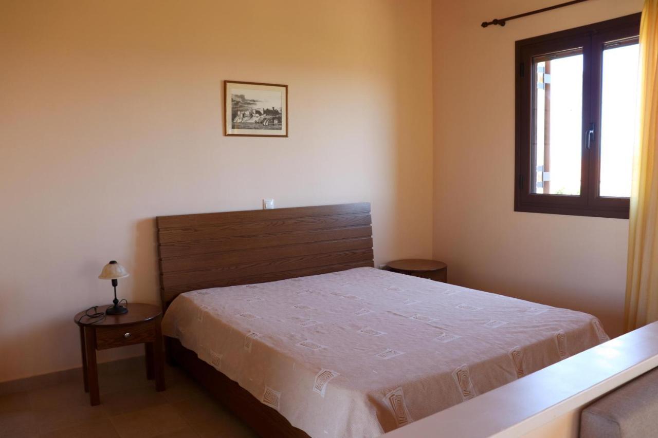 Takis Bizos House 1 Villa Koróni Buitenkant foto